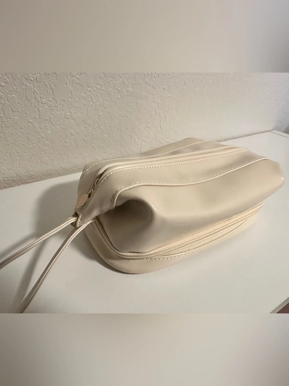 N/A stylish beige